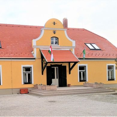 Balatonkenese Könyvtár