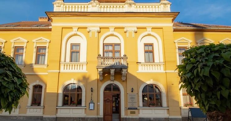 Mádi Kúria Hotel***és Rendezvényközpont