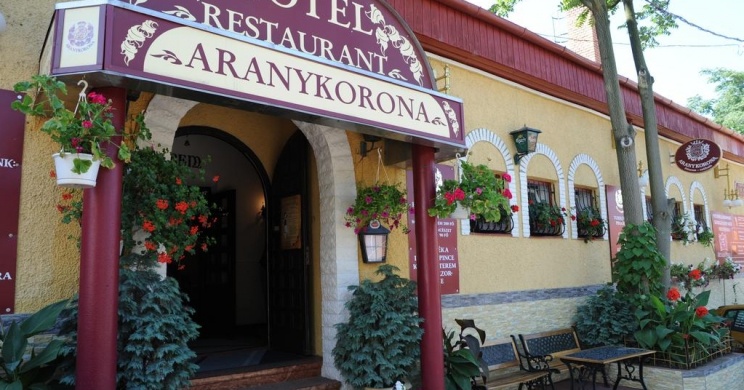 Aranykorona Történelmi Hotel Étterem és Látványpince