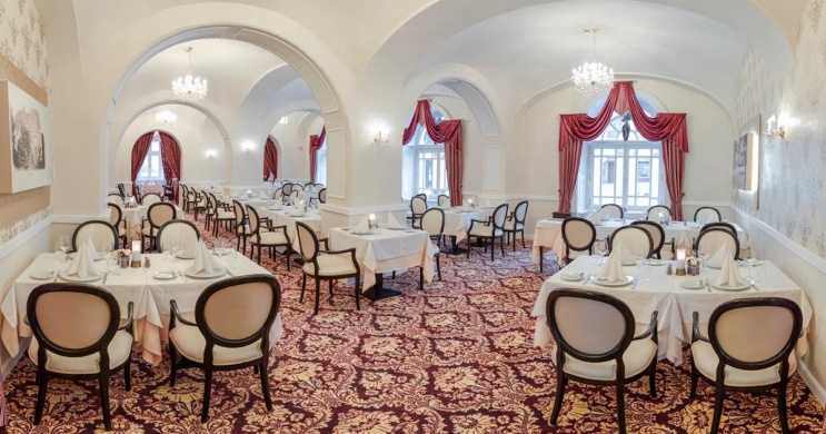 Esterházy Étterem Tata
