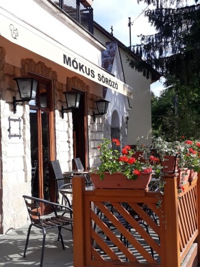 Mókus Söröző Zebegény