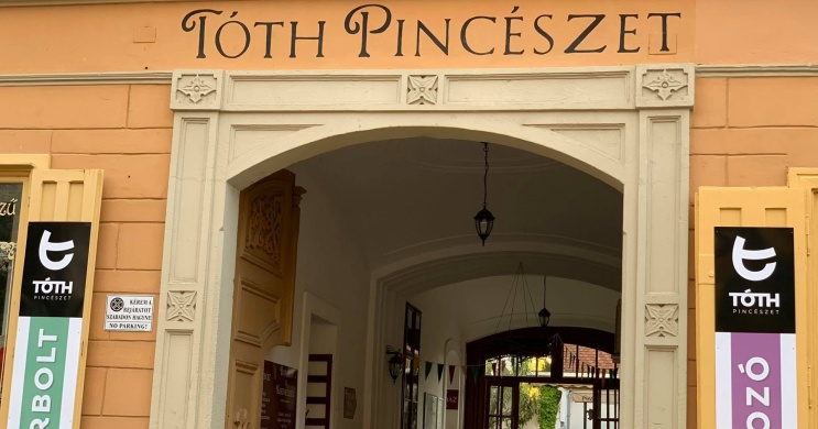 Tóth Pincészet Borház Kőszeg