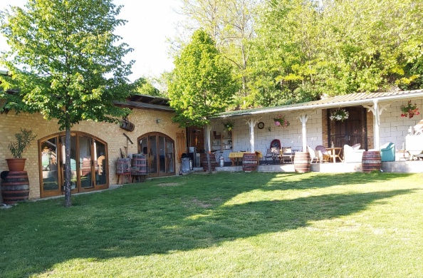 Bernát Pince Bonyhadvarasd