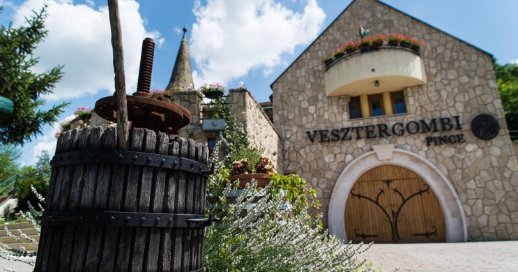 Vesztergombi Pincészet Szekszárd