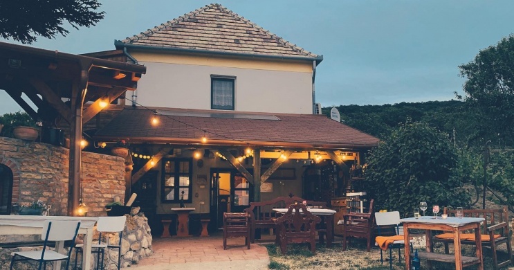 Turay Családi Pincészet Baj