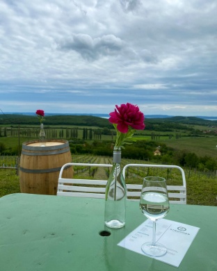 Strommer Pincészet és Borterasz Pécsely