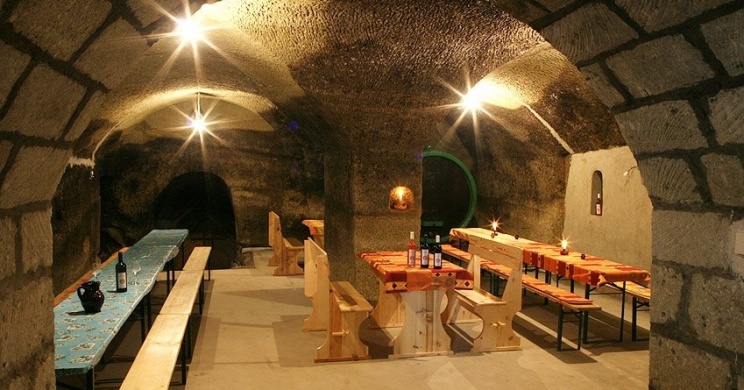 Varga János Pincészete Szomolya