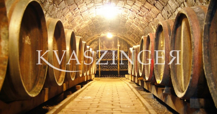 Kvaszinger Borászat Szegilong