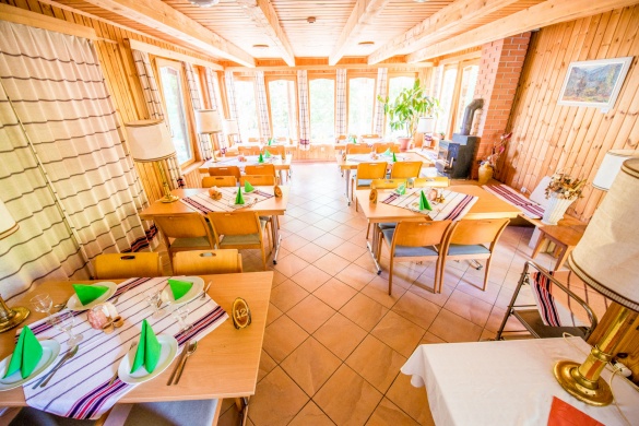 Sziklakert Étterem Szarvaskő