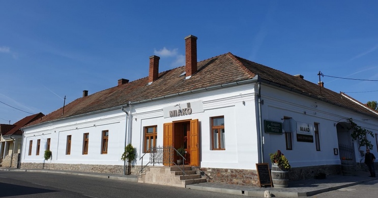 MI A KŐ Étterem és Vendégház