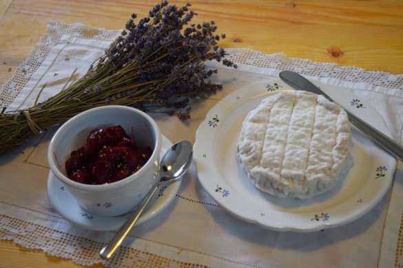 Trinitás Sajtműhely és Miszli Lakásétterem Vokány