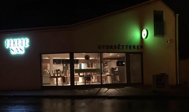 Fekete Sas gyorsétkezde Esztergom