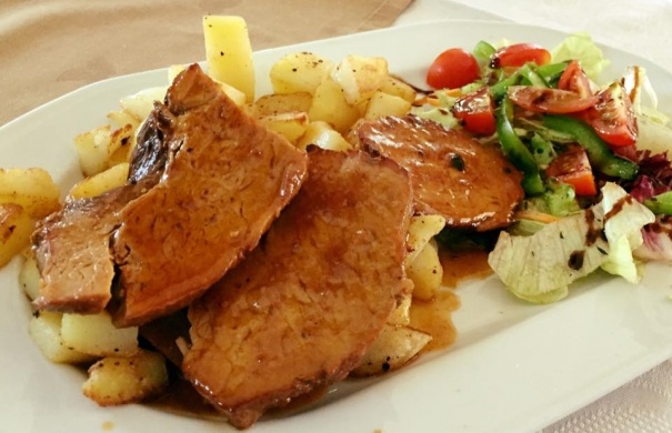 Aranykakas Restaurant