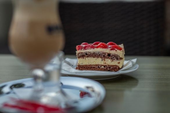 Tat Kávézó Révfülöp