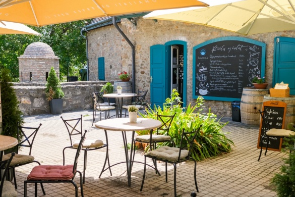 Rondella Kávézó Esztergom