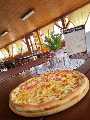 Pizza-Kert Bánréve