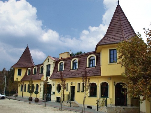 Aranykorona Vendéglő és Hotel Solymár