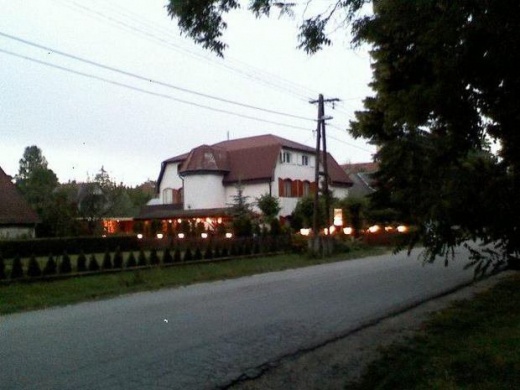 Erzsébet Vendéglő és Vendégház Balatonkenese