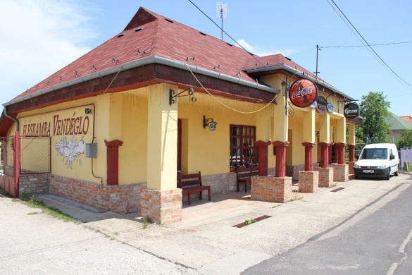 Éléskamra Vendéglő  Nagycsécs