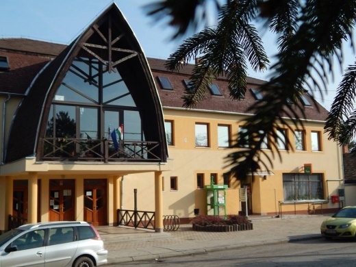 Petőfi Művelődési Ház Berhida