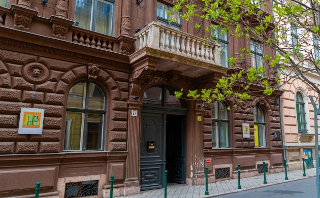 H13 Kultpont  Budapest