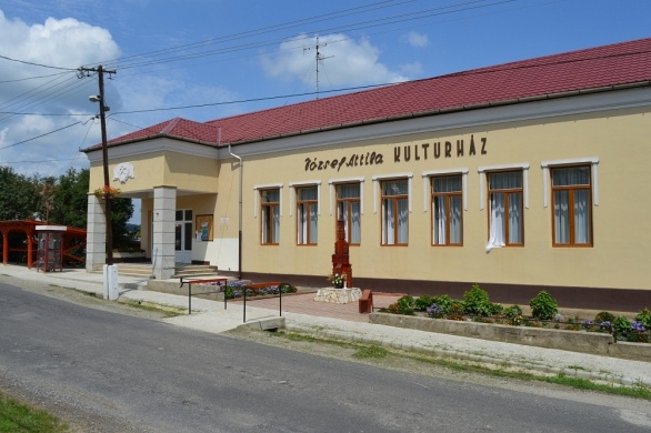 József Attila Művelődési Ház és Könyvtár Felsőtelekes