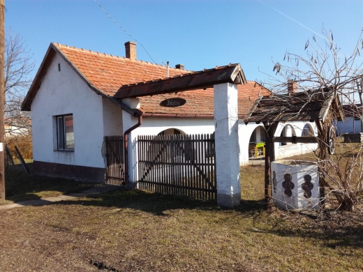 Faluház Tiszatenyő