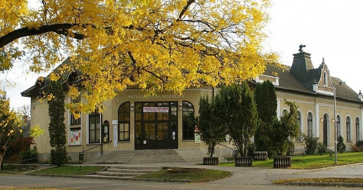 Bicskei Egységes Művelődési Központ és Könyvtár