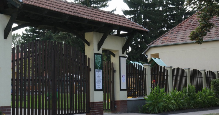 Bartók Béla Művelődési Ház és Könyvtár Tura