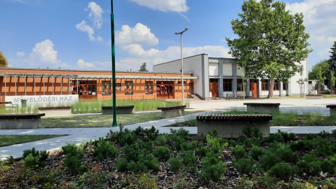 József Attila Művelődési Központ Sárbogárd