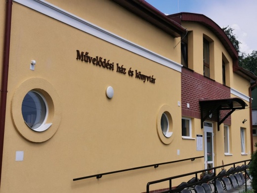 Újtikosi Művelődési Ház és Könyvtár
