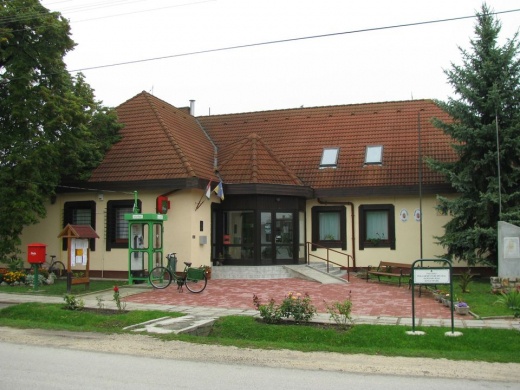 Küngös Faluház és Könyvtár