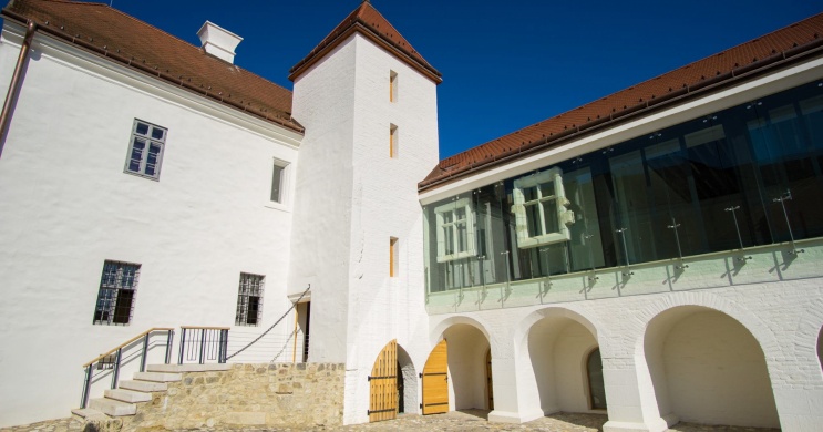 Szászvári Várkastély