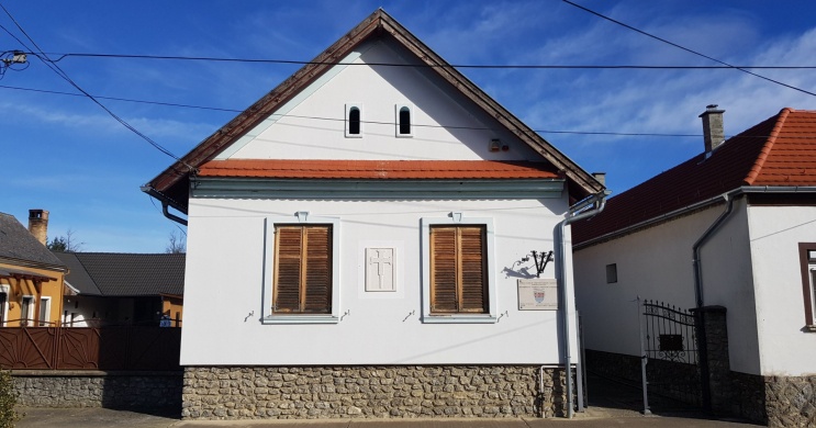 Magyarországi Horvátok Keresztény Gyűjteménye Peresznye