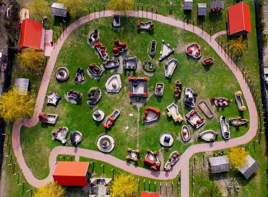 Várpark, Skanzen, Szentek Fala Dinnyés