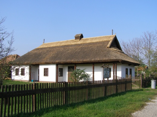 Természetvédelmi és Kultúrtörténeti Kiállítás Ároktő