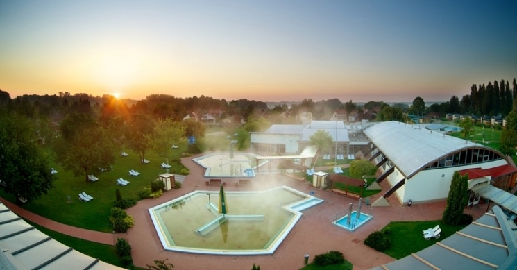 Barack Gyógy- és Élményfürdő