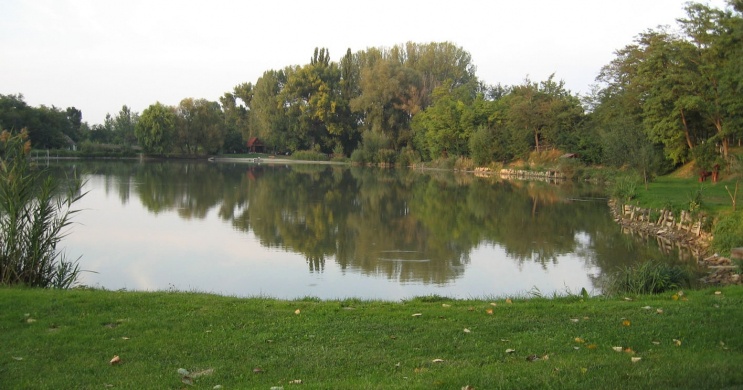 Látrány Horgásztó Füzespark 