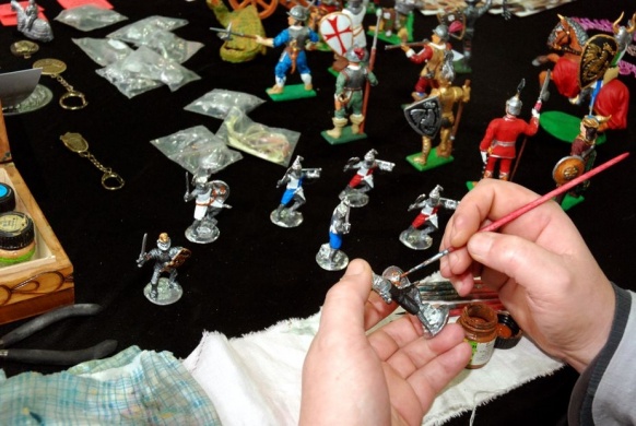 Fekete Gyula ólomkatona készítő,és történelmi sakk készítő,festett ólomkatonákkal