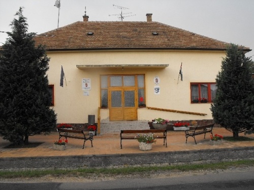 Agyagosszergényi Községi és Iskolai Könyvtár