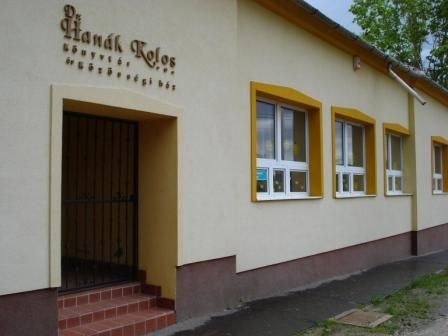 Hanák Kolos Könyvtár Abasár