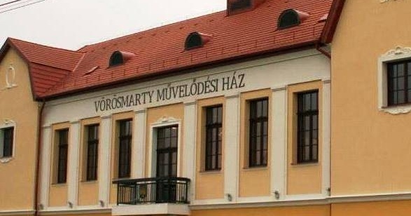Vörösmarty Művelődési Ház Fót