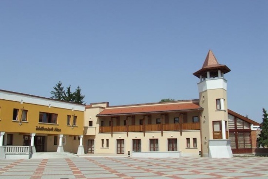 Találkozások Háza Tiszavasvári Művelődési Központ