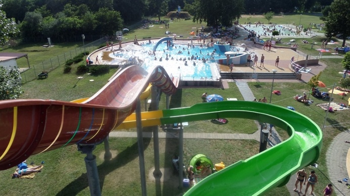 Sárkány Wellness - és  Gyógyfürdő