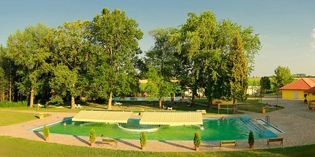 Mesteri Termálfürdő