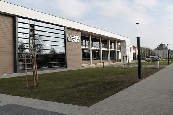 Halassy Olivér Városi Uszoda Budapest