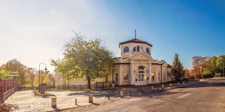 Szerencsi Fürdő és Wellnessház