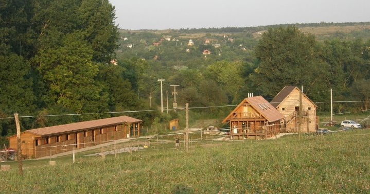 Pipacshon Lovasliget Sóskút