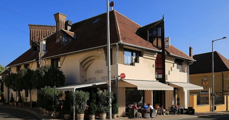 Főnix Hotel** Pécs