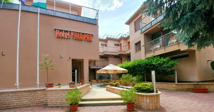 Hotel Villa Pax Balatonalmádi